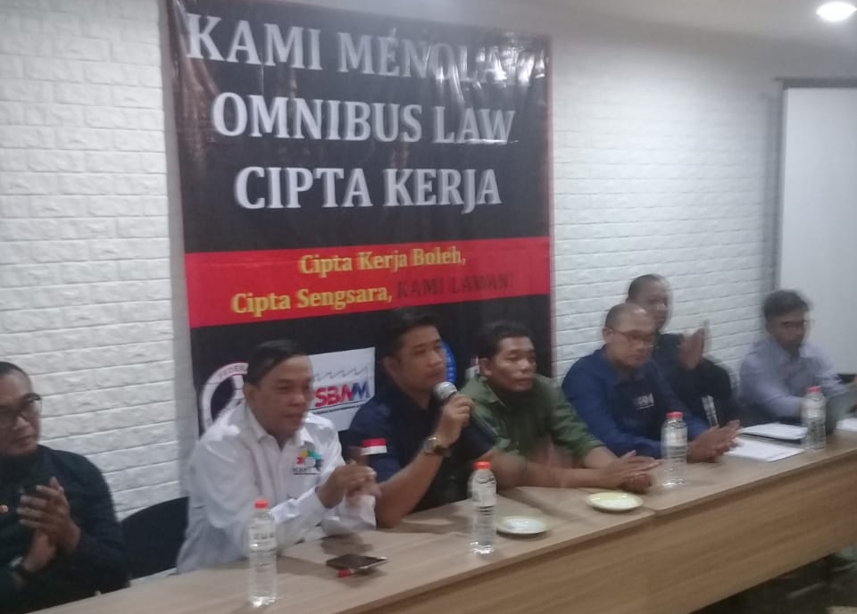 Melawan Omnibus Law dan Melawan Perbudakan Modern