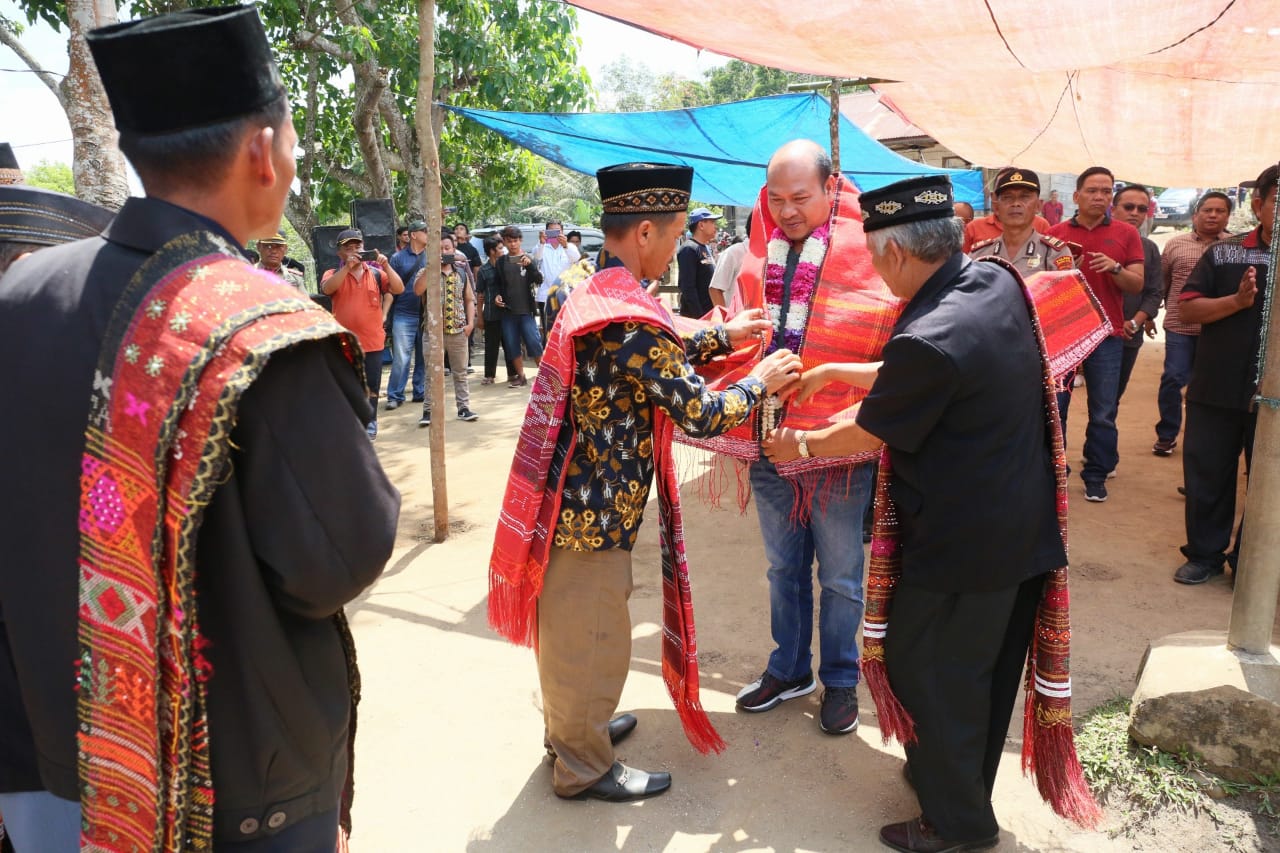 Kebahagian Seorang Bupati”, Ketika Bisa Melihat Rakyatnya Tersenyum Bahagia dan Merasakan Pembangunan