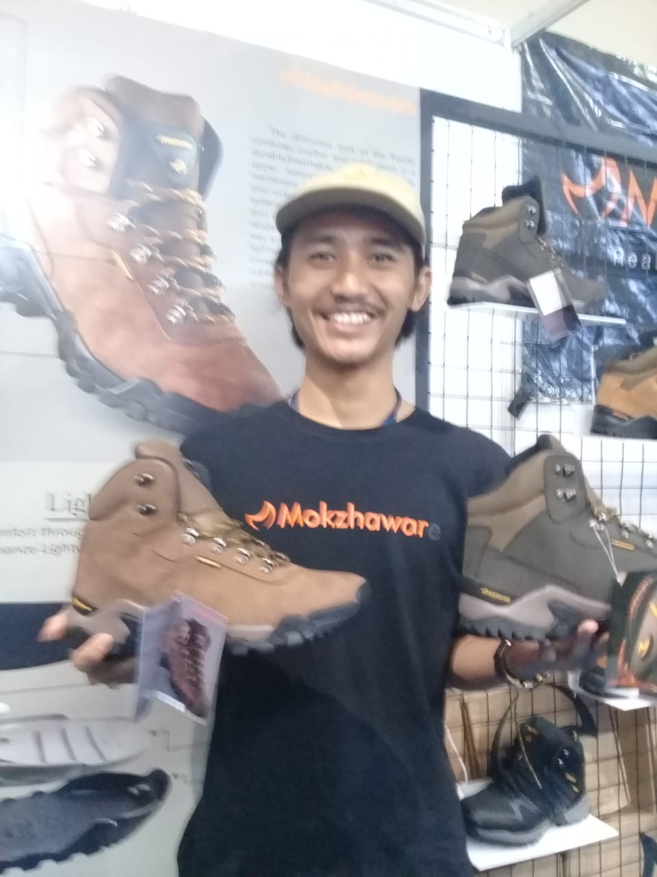 Sepatu Mokzhaware Berpameran Indofest 2020 di JCC Senayan