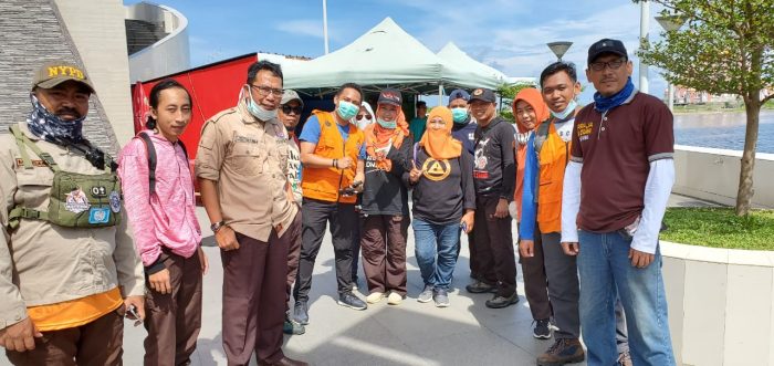 Kwarcab pramuka Lakukan Aksi peduli Anjungan Pantai Losai Makassar