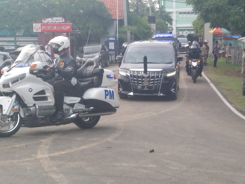 Polres Serang Laksanakan Pengamanan Jalur Kepulangan Wapres RI ke Jakarta