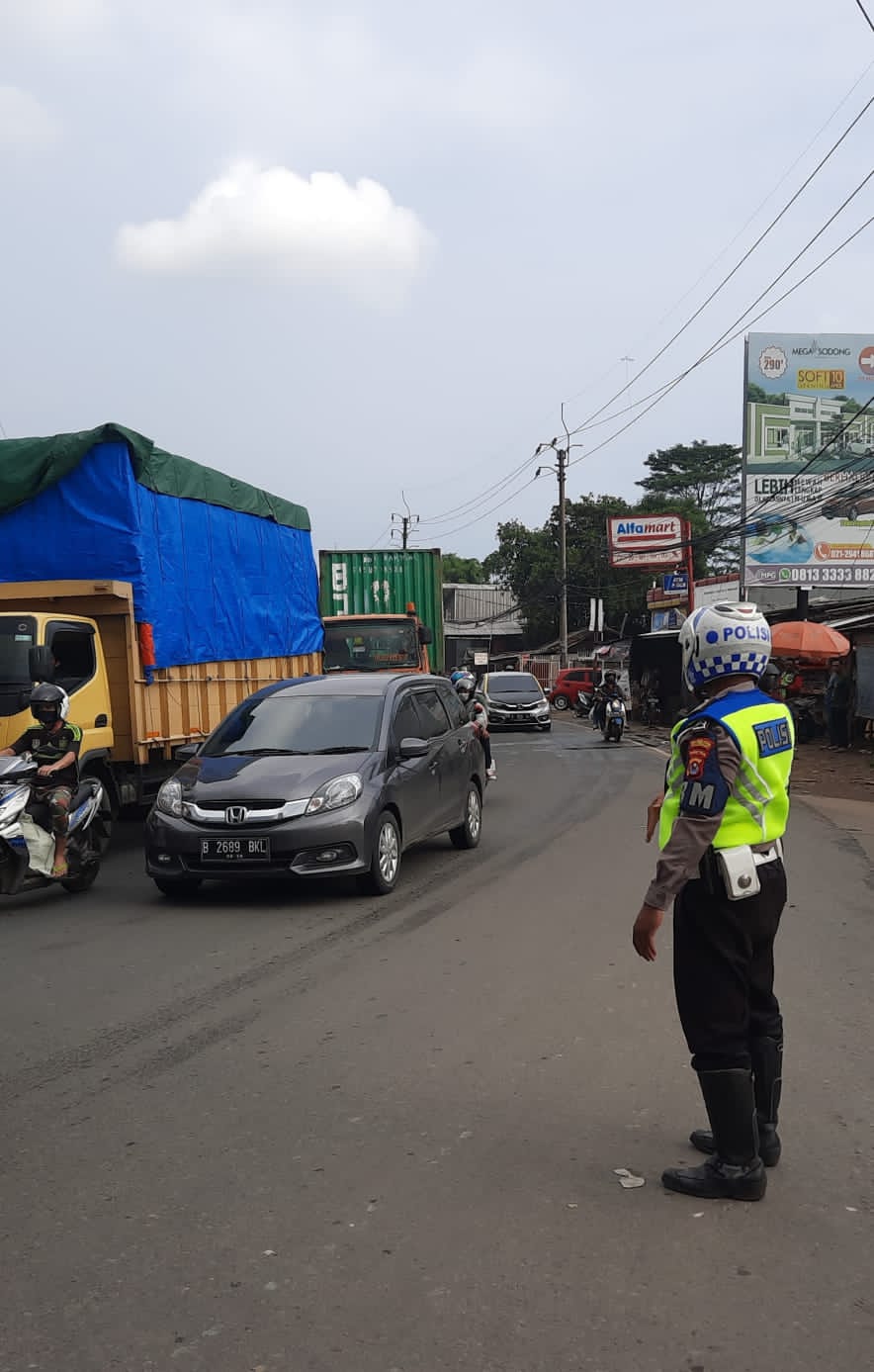 Satlantas Polresta Tangerang Gelar Pengaturan Lalu Lintas Pagi Hari