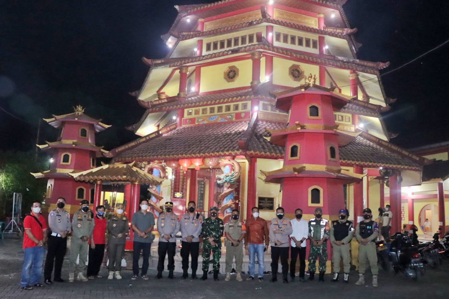 Kapolresta Tangerang Tinjau Pelaksanaan Ibadah Imlek di Klenteng Mandala Panongan