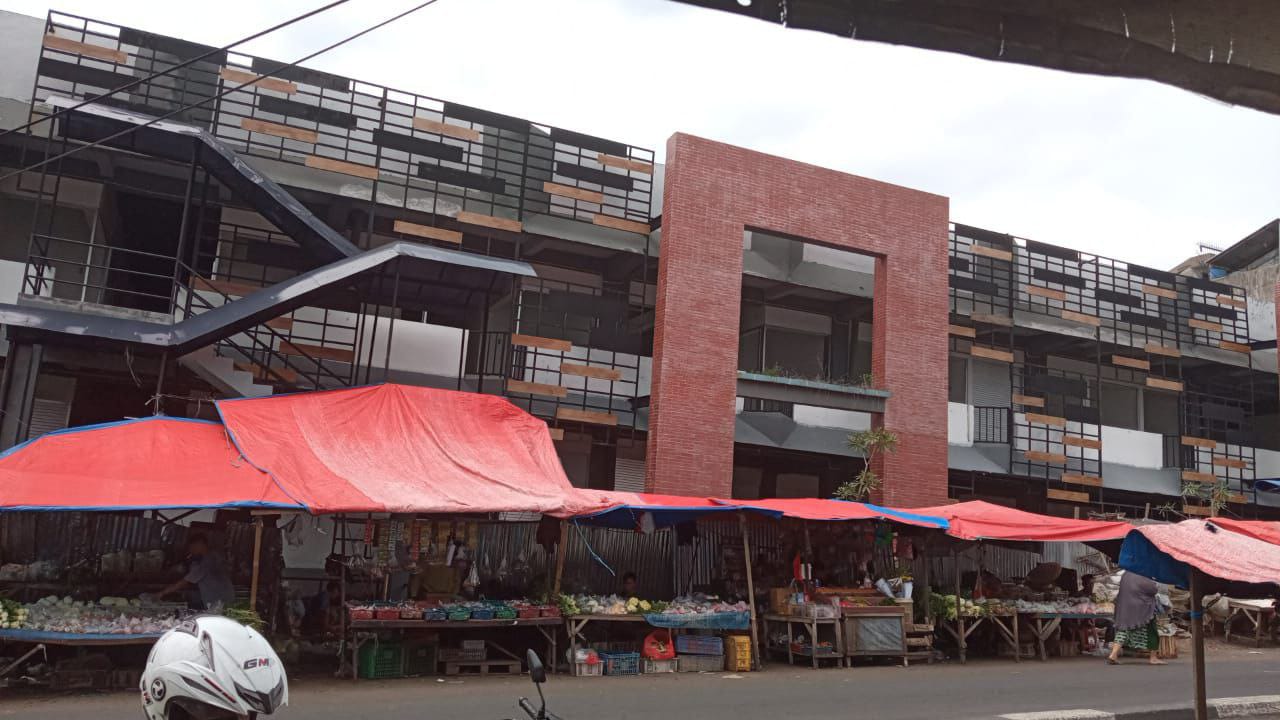 PEMKOT PASTIKAN 28 MARET PASAR CIPUTAT BISA DIISI