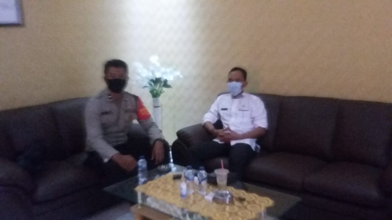Gelar Program Kapolda Yuk Ngopi Wae, Bhabinkamtibmas Polsek Kronjo Polresta Tangerang Sasar Warga Desa Gandaria
