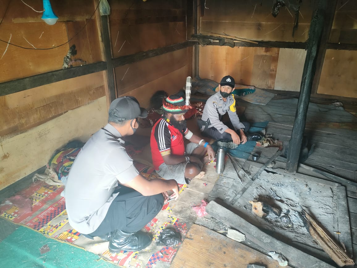 Personil Polsek Bokondini Berikan Sosialisasi Kamtibmas Menjelang Bulan Suci Ramadhan Tahun 2022