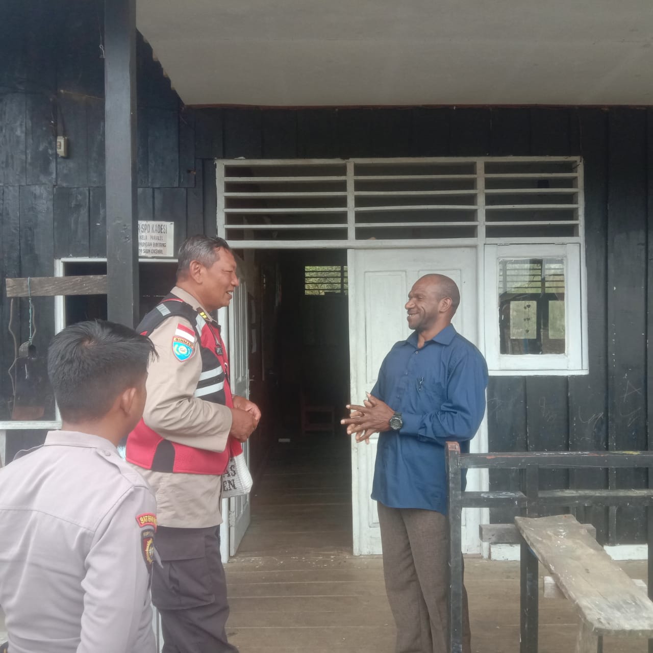 Sambangi Tokoh Agama, Satgas Binmas Noken Sampaikan Pesan Kamtibmas