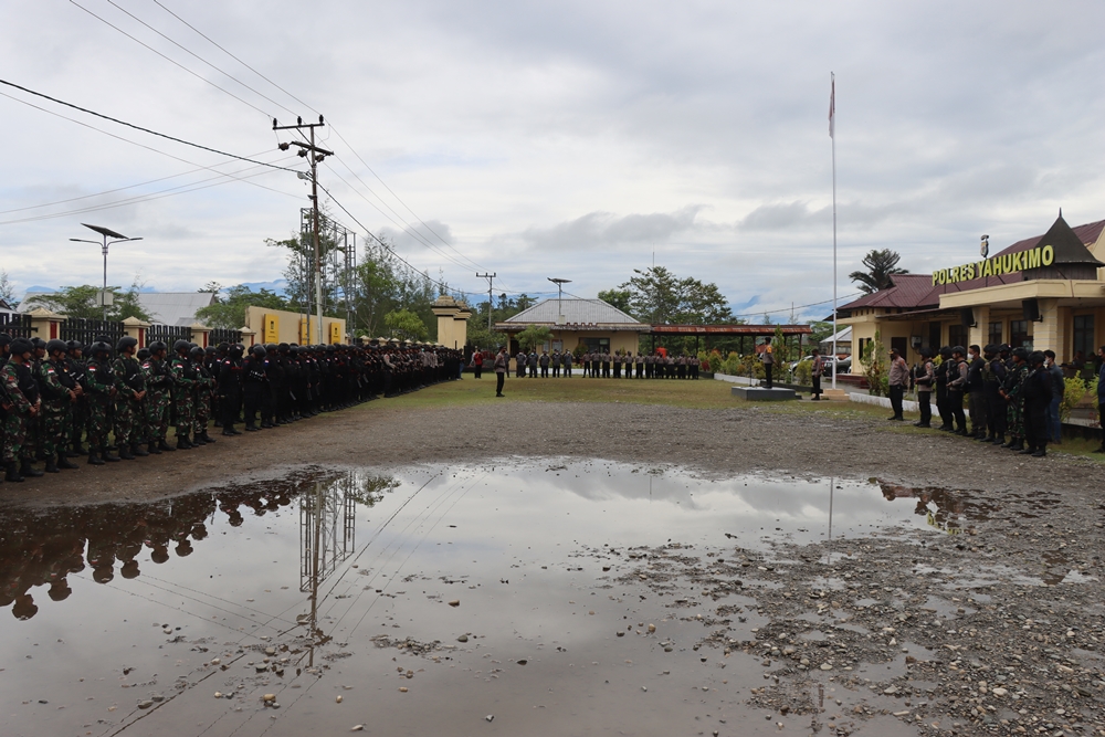 Siap Ciptakan Kamtibmas, TNI-Polri di Yahukimo Gelar Apel Gabungan