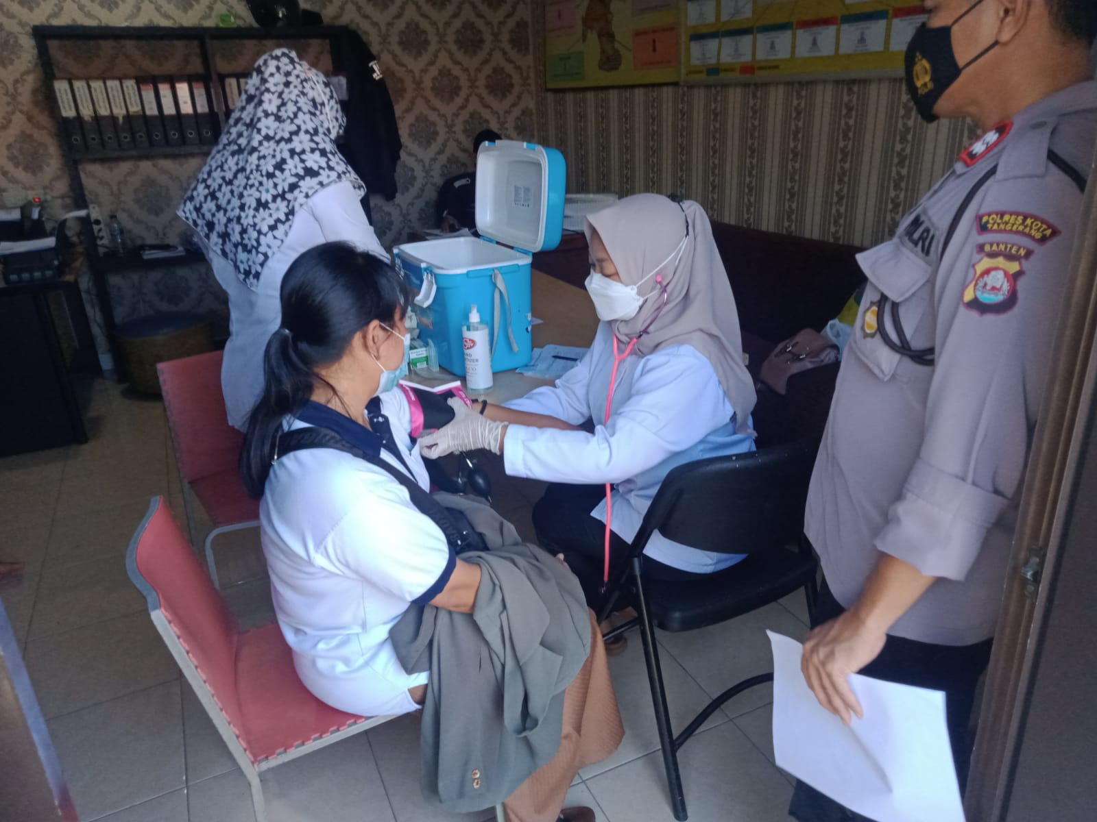 Polsek Tigaraksa Polresta Tangerang Kembali Gelar Vaksinasi di Tiga Lokasi yang berbeda