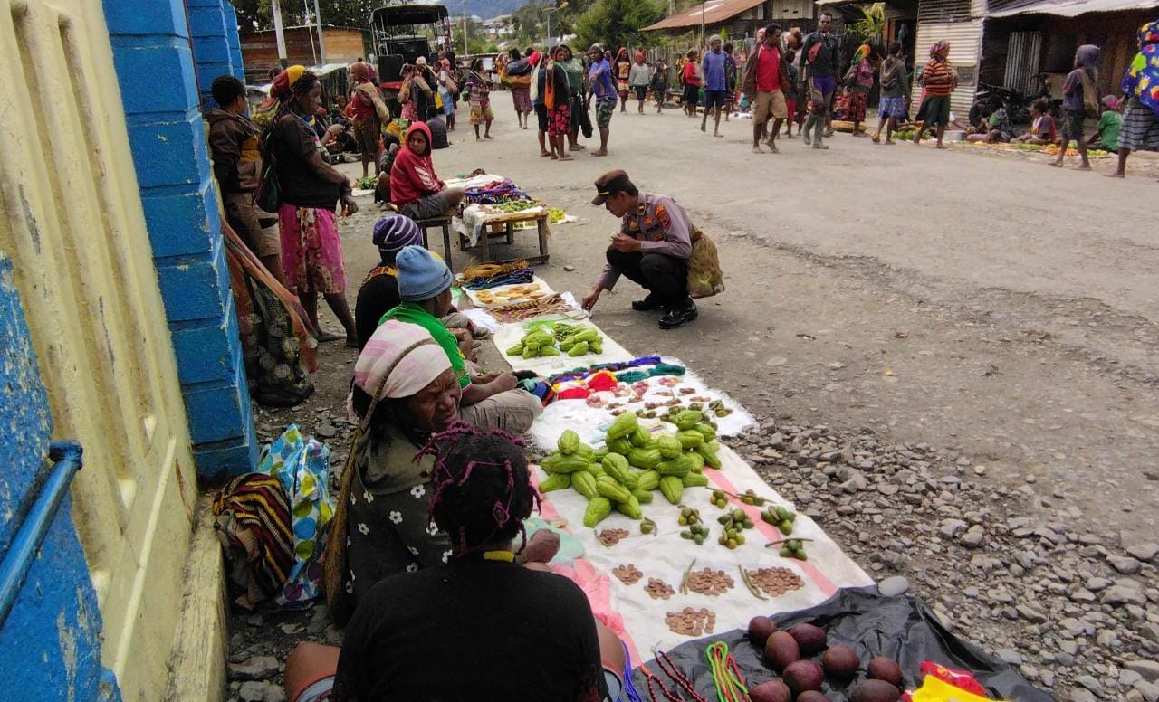 Duduk Bersama Mama – Mama Papua Berikan Himbauan Kamtibmas
