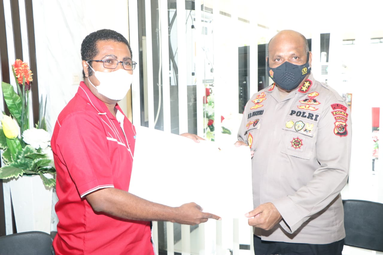 Kapolda Papua Terima Hibah Tanah Dari Bupati Biak Numfor