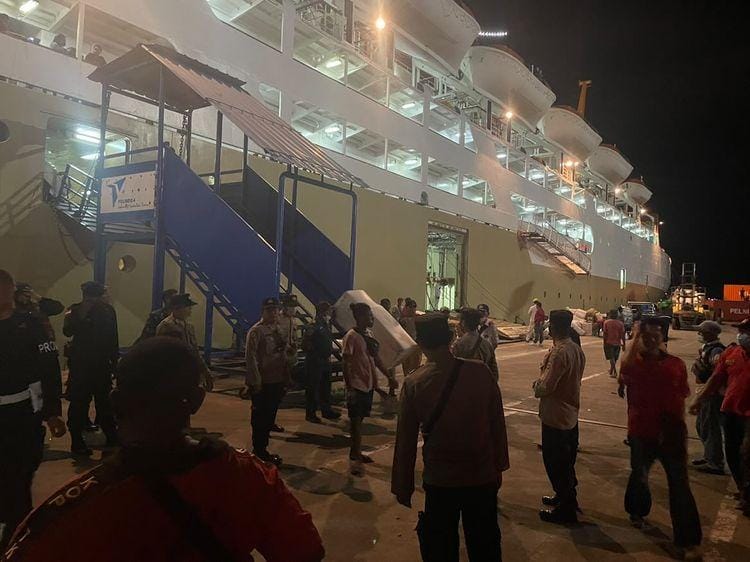 Ops Ketupat Cartenz 2022 Lakukan Pengamanan Pada Sandarnya KM. Dobonsolo di Pelabuhan Jayapura