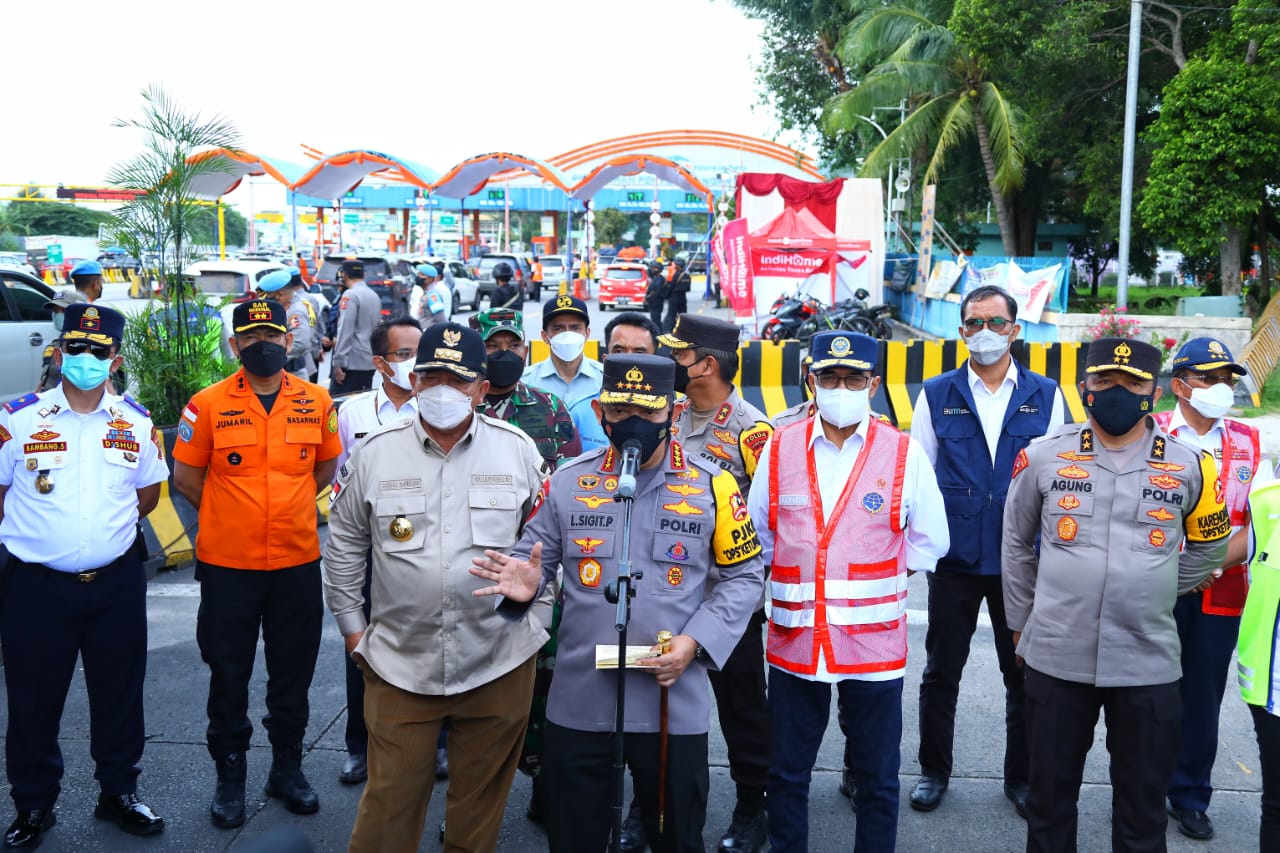 Tinjau Arus Balik di Bakauheni, Kapolri Minta Masyarakat Manfaatkan WFH dan Libur Sekolah