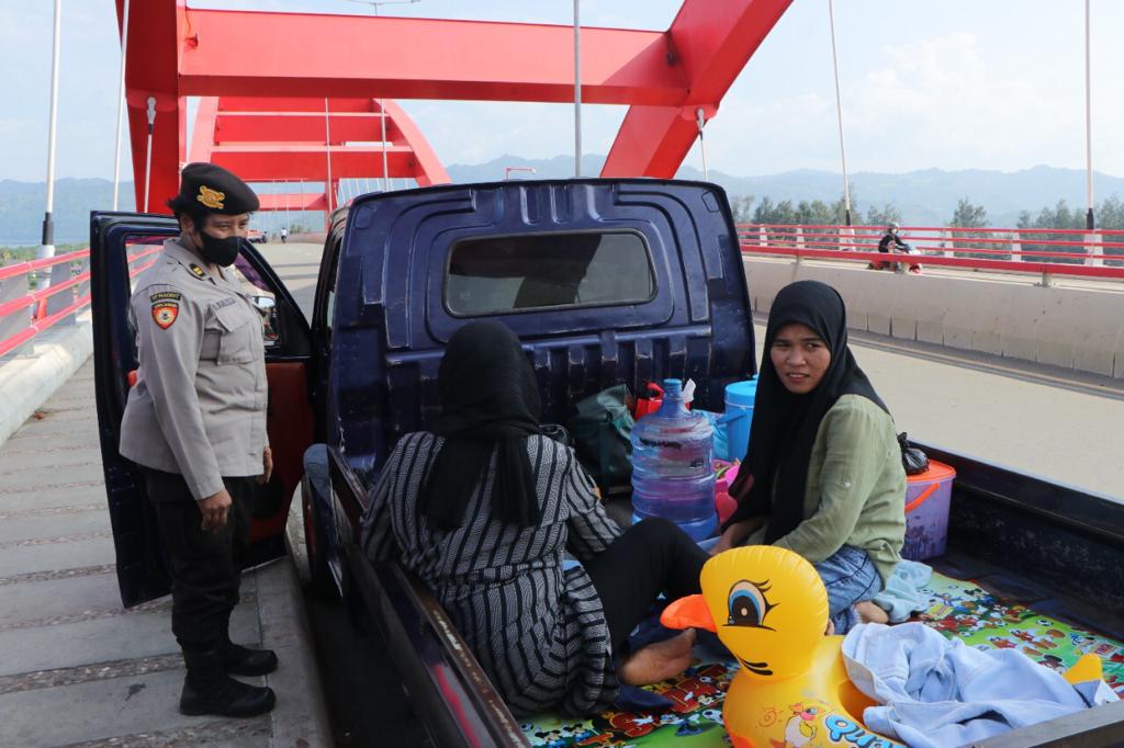 Jaga Kamtibmas di Seputaran Kota Jayapura, Satgas Ops Ketupat Laksanakan Patroli Ditempat Keramaian