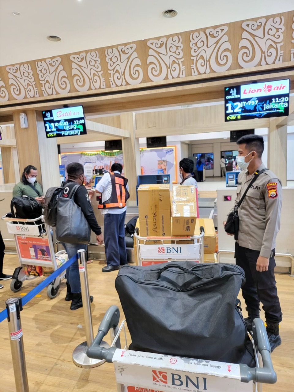 Binmas Noken Kembali Salurkan Alkes dan Obat-obatan ke 3 Daerah di Pedalaman Papua