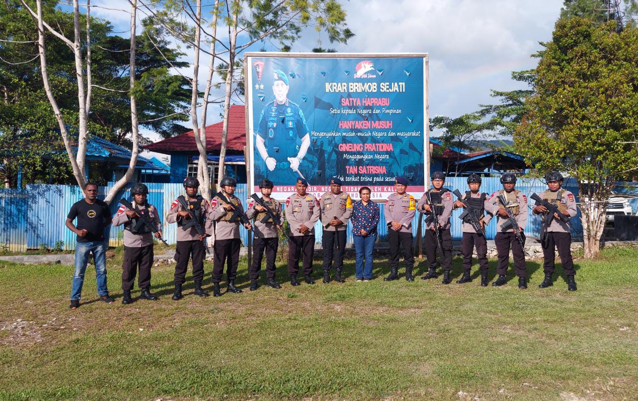 Berkunjung ke pos Brimob Mamteng, Kompol Clief : Pasukan Brimob harus tegak lurus dari atas sampai ke bawah