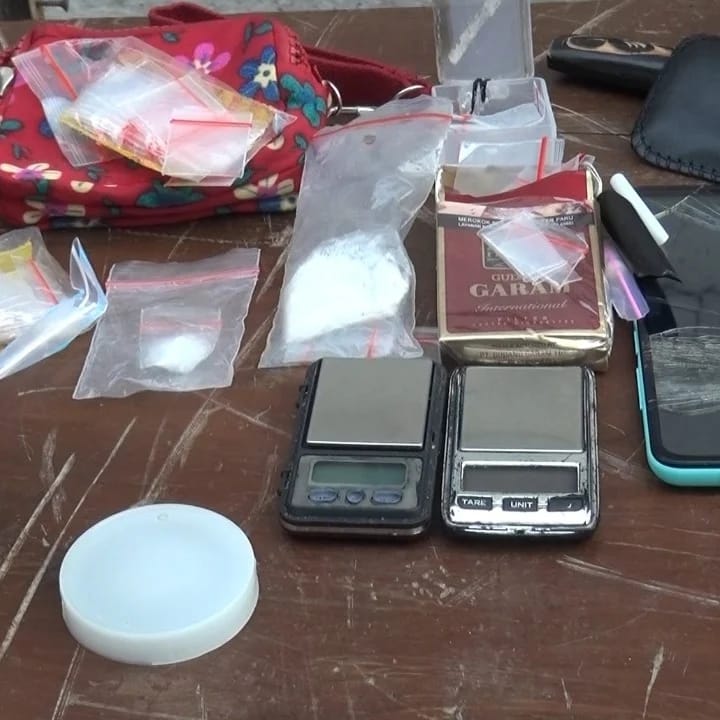 Kampung Ambon Kembali Di Gerebek Petugas Polrestro Jak-Bar