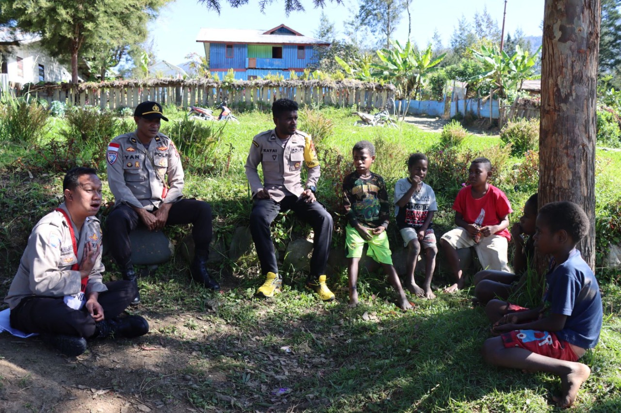 Wujud Ops Damai Cartenz Dirasakan Langsung Generasi Muda Papua di Puncak