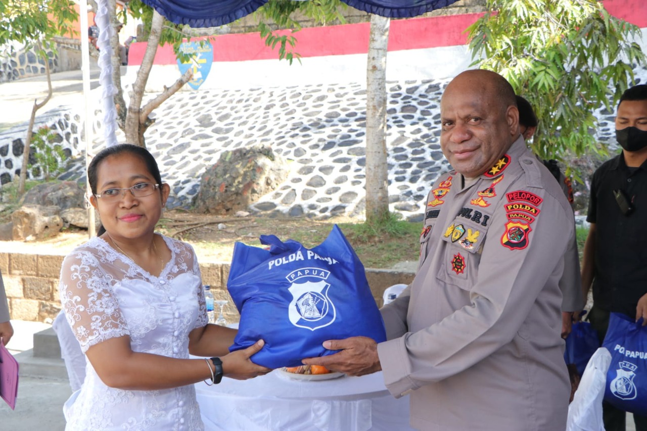 Kapolda Papua Hadiri Perayaan Hut Ke-43, Pameran Karya P5 Dan Temu Kangen Alumni Yppk Teruna Mulia Kota Jayapura