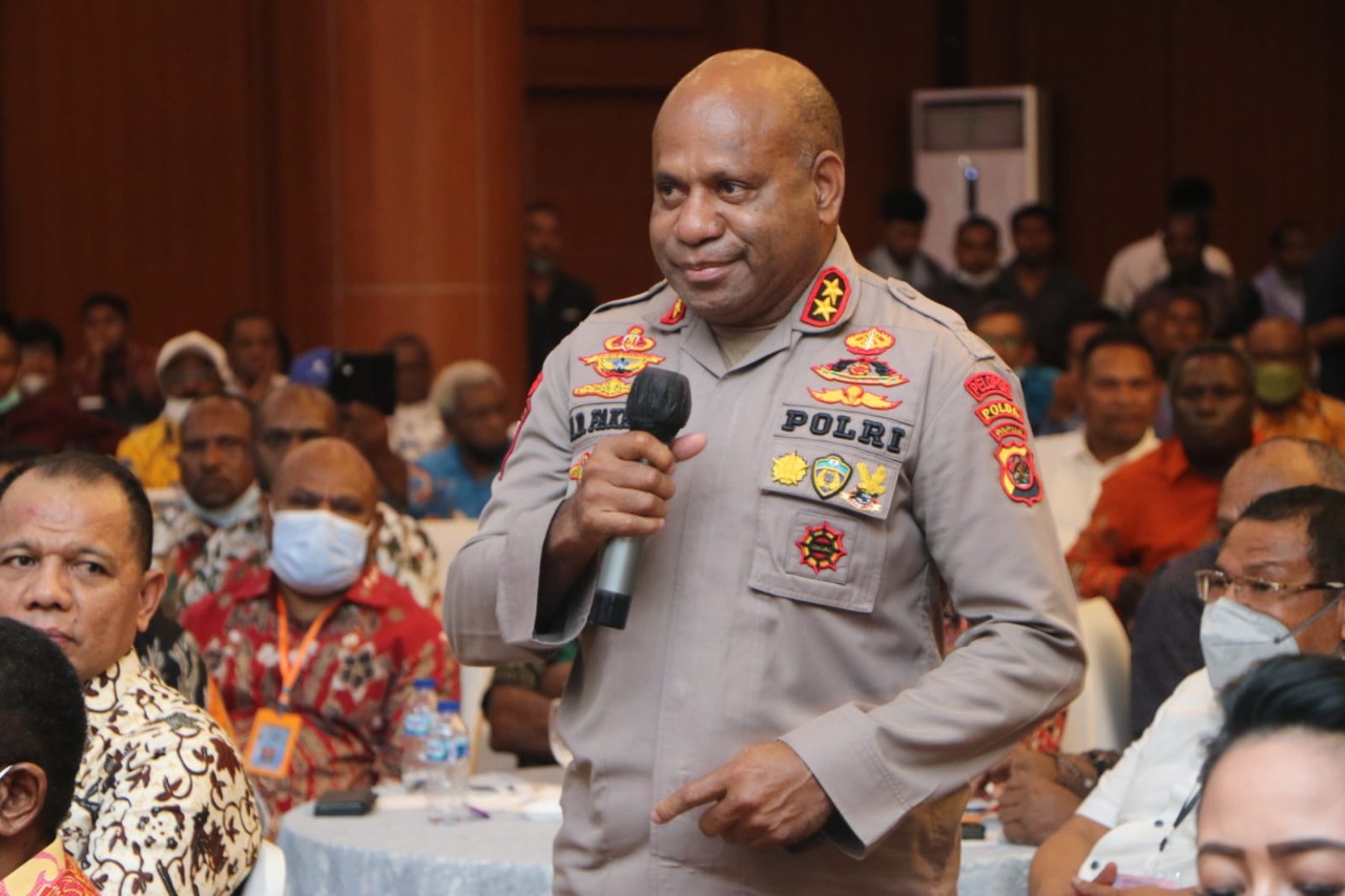 Kapolda Papua Hadiri Rapat Panitia Kerja Komisi II DPR RI Bersama Pemerintah Kabupaten dan Kota Se-tanah Papua dalam rangka penyerapan aspirasi terkait pembentukan Provinsi Papua Tengah dan Provinsi Papua Pegunungan