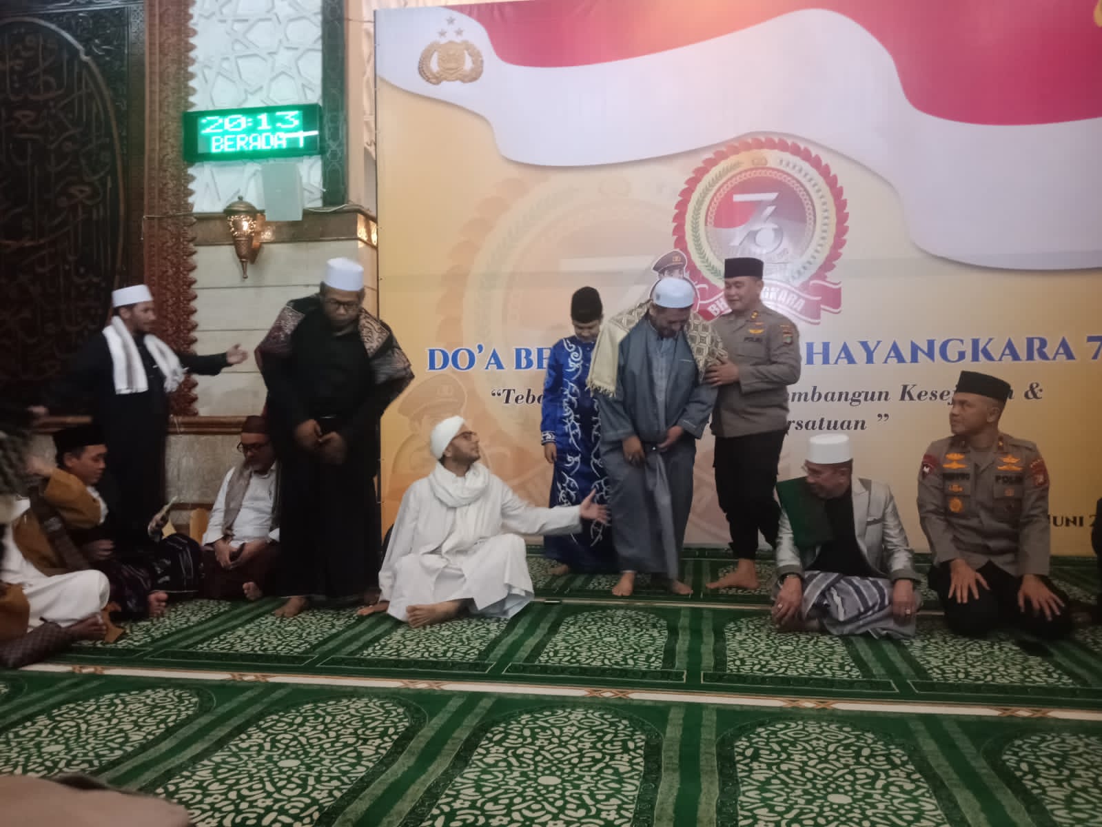Doa Habaib dan Ulama Bersama Kapolda dalam Rangka HUT Bhayangkara ke-76