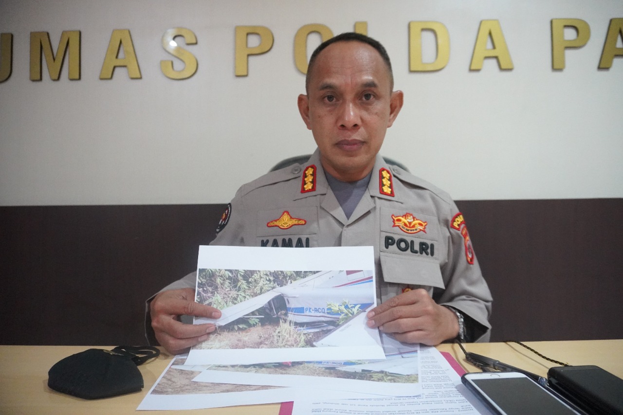 Pesawat AMA PK-RCQ Mendarat Darurat di Distrik Senggi Kabupaten Keerom