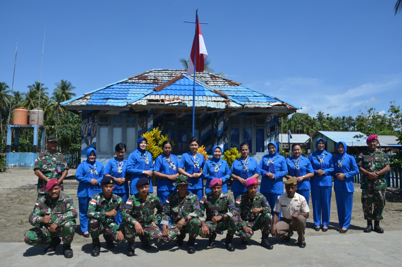 Kunjungi Prajurit di Perbatasan RI-PNG Ketua Korcab X Dampingi Ketua DJA III Berikan Tali Asih