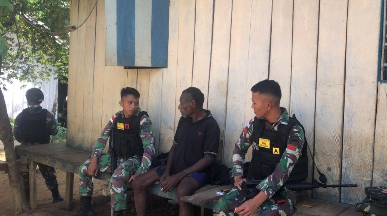 Tingkatkan Keharmonis Dengan Masyarakat Perbatasan Di Papua, Satgas Pamtas Yonif 126/KC Laksanakan Komsos  