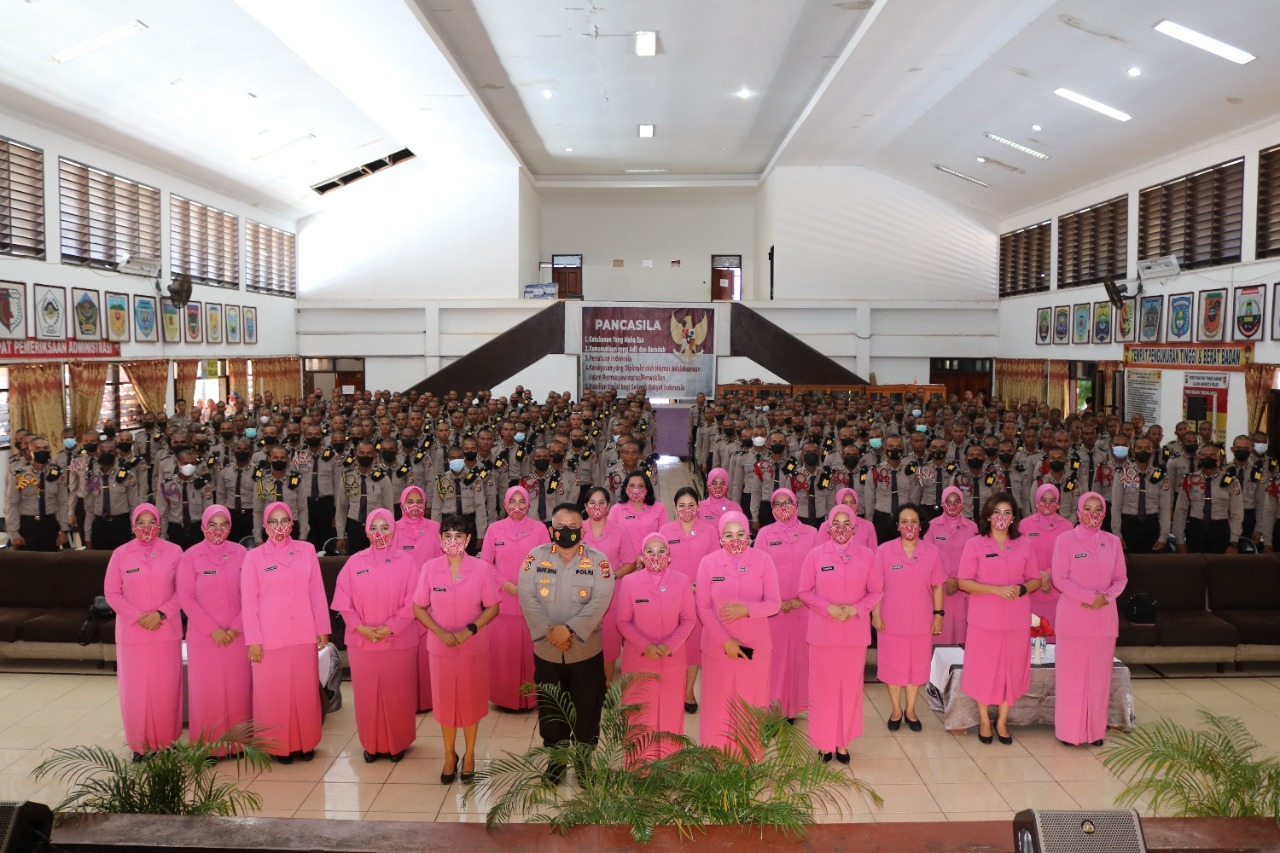 Bhayangkari Daerah Papua Berikan Pembekalan Kepada Siswa Diktuk Bintara Polri Gelombang I T.A 2022 SPN Polda Papua