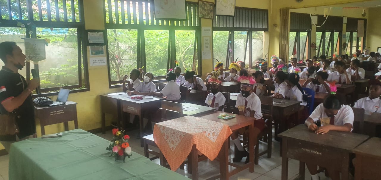Selamatkan Generasi Muda, Satresnarkoba Polres Biak Gelar Penyuluhan di Sekolah