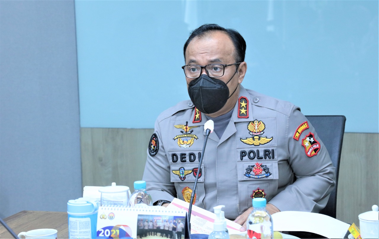Polri Lakukan Anjangsana ke Mantan Kapolri hingga Anggota yang Sakit dan Gugur saat Tugas