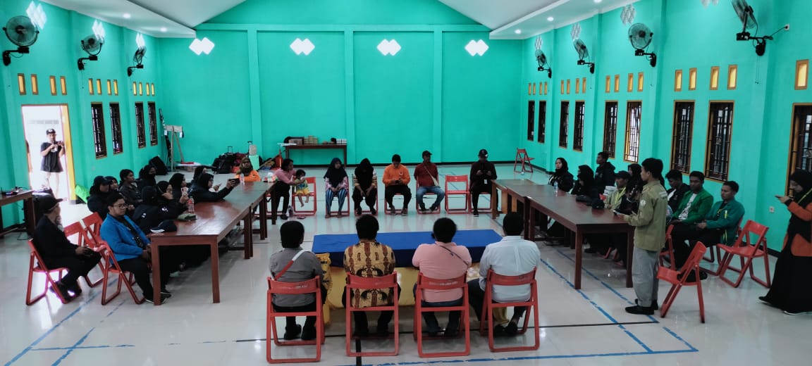 Kapolsek Sentani Barat Berikan Pesan Kamtibmas Kepada Mahasiswa KKN KMB