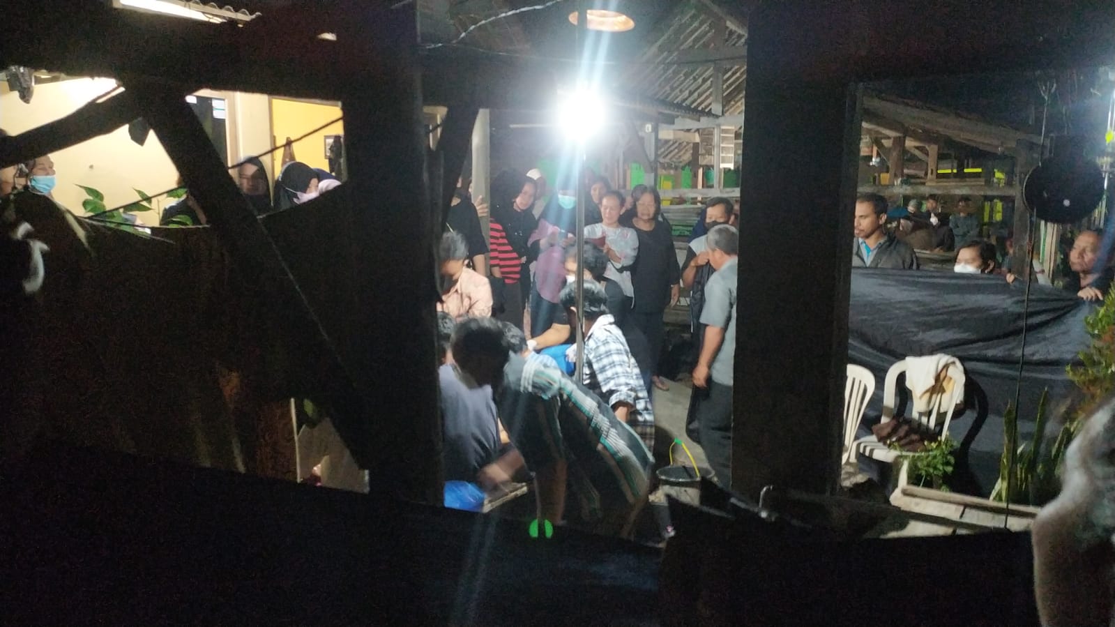 Pemuda Tewas Dalam Bus, Gegerkan Seisi Penumpang