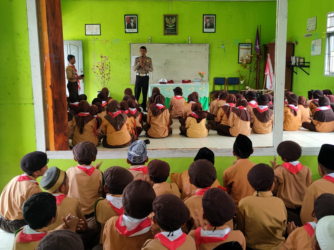 Sat Lantas Polres Merauke Berikan Sosialisasi Pada MPLS