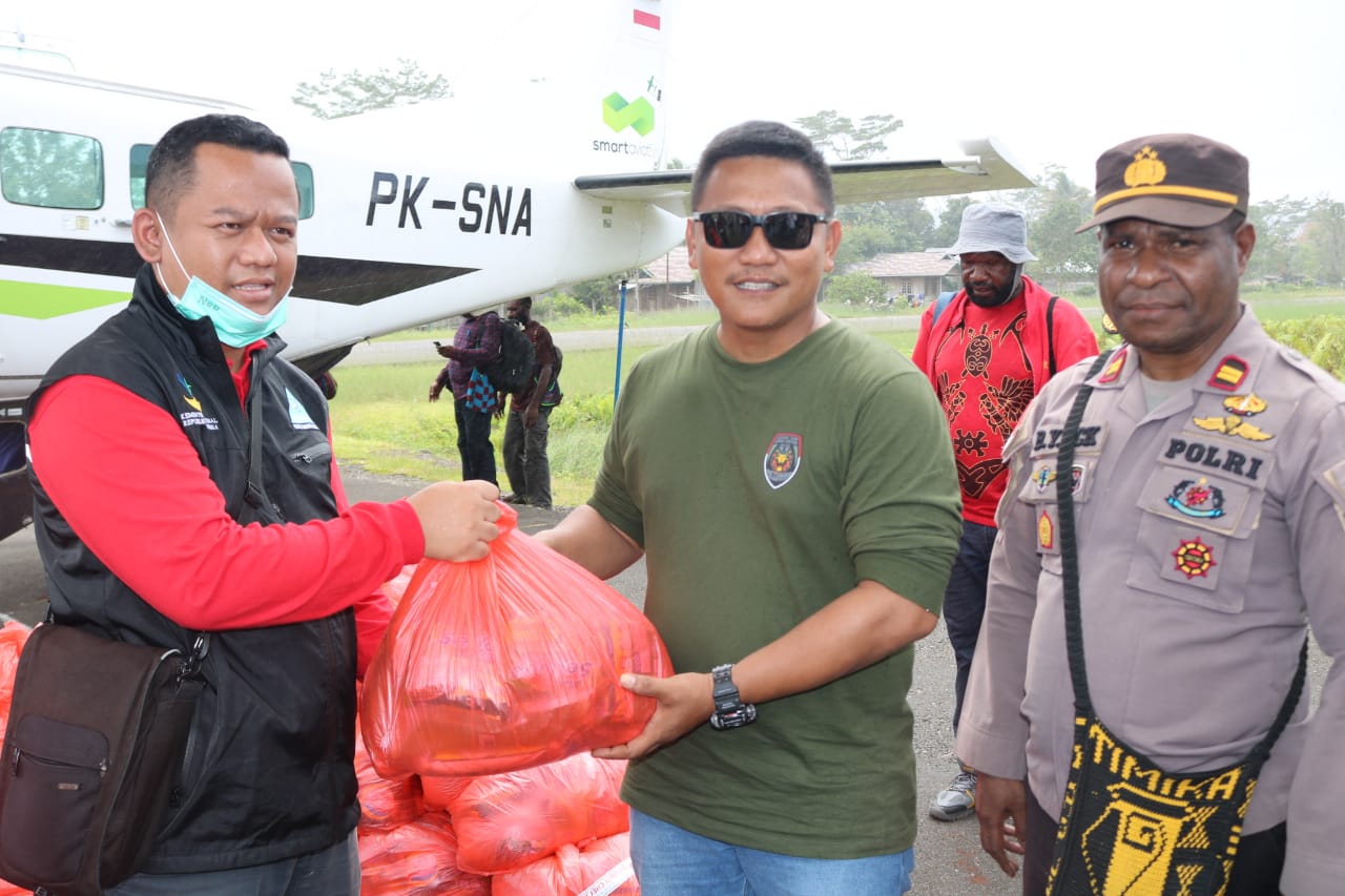Polres Nduga Siap Amankan Pendistribusian Ratusan Paket Sembako Dari Kemensos RI
