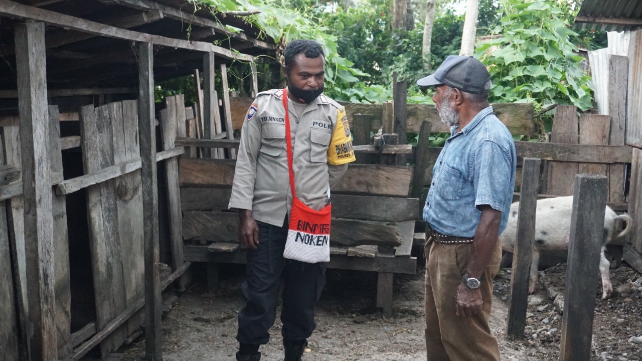 Binmas Noken Jayawijaya Jalin Silaturahmi Bersama Tokoh Agama Kampung Sinakma