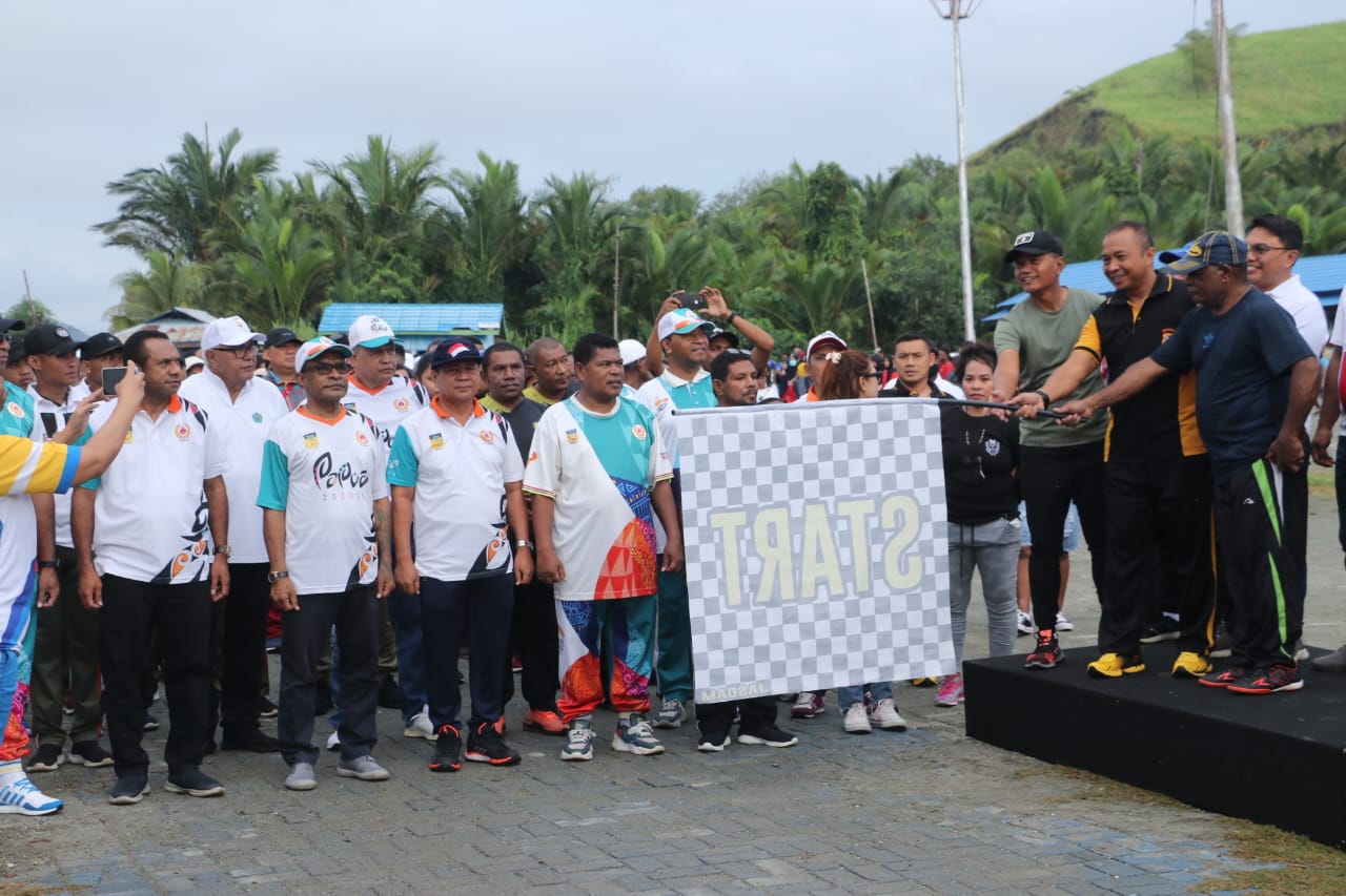 Wakapolda Papua Hadiri Launching Kegiatan Perayaan HUT Proklamasi Kemerdekaan RI ke-77 dan Jalan Santai