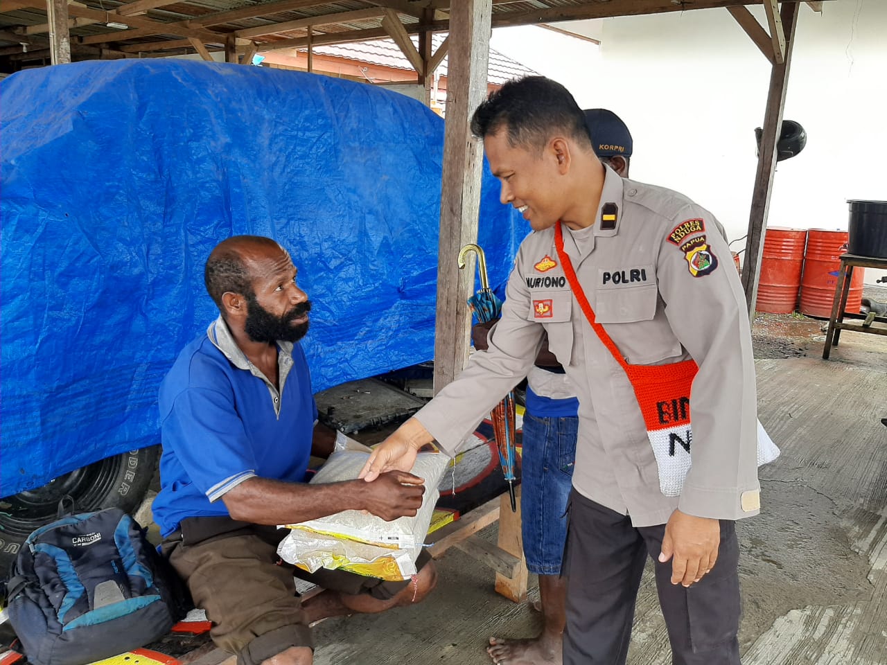Binmas Noken ajak Tokoh Masyarakat Kampung Inikgal Jaga Kamtibmas di Nduga