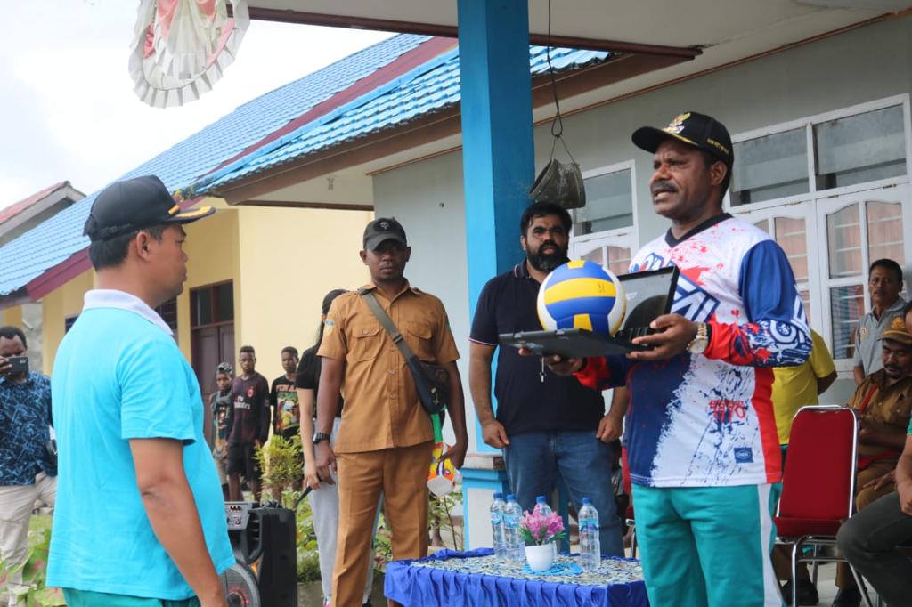 Sambut Dirgahayu RI ke 77, Pemkab Nduga Gelar Perlombaan Bola Voli dan Futsal