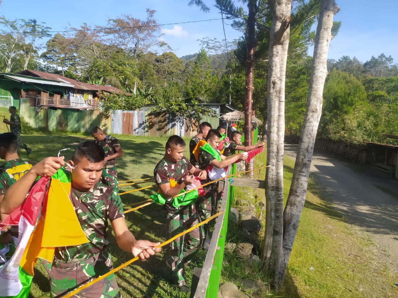 Semarak Kegiatan Satgas Pamtas RI-PNG Yonif Raider 142/KJ Sambut HUT RI Ke-77