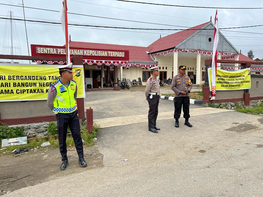 Kapolres Dogiyai Pimpin Pelaksanaan Pengaturan Lalulintas Pagi Hari