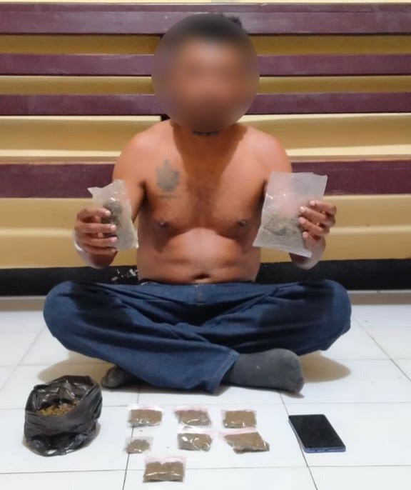 Simpan Narkoba Jenis Ganja, Seorang Pria Diamankan Sat Resnarkoba Polres Kepualuan Yapen