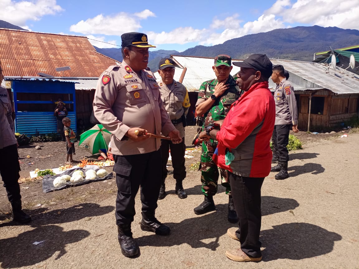 Situasi di Pasar Ilaga Kabupaten Puncak Aman dan Kondusif