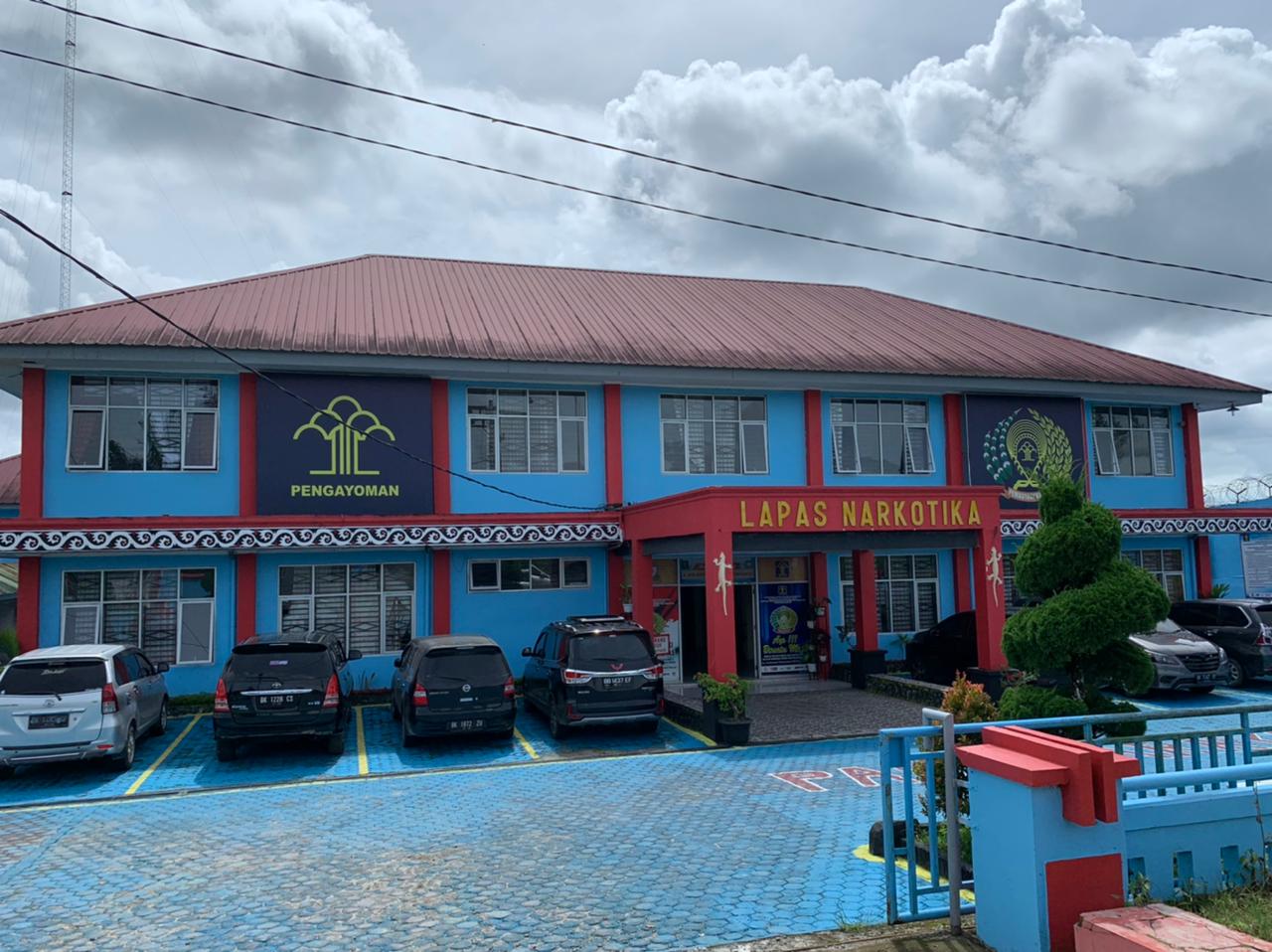 Handpone Lolos ke Dalam Lapas Narkotika Kls IIA Pematang Raya ” Parengkol” Berhasil Tipu Warga Hingga Puluhan Juta