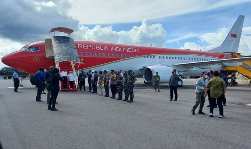 Danrem 174 : Presiden Ir. H. Joko Widodo Tiba Di Kabupaten Mimika Dalam Rangka Kunjungan Kerja Berjalan Lancar Dan Aman