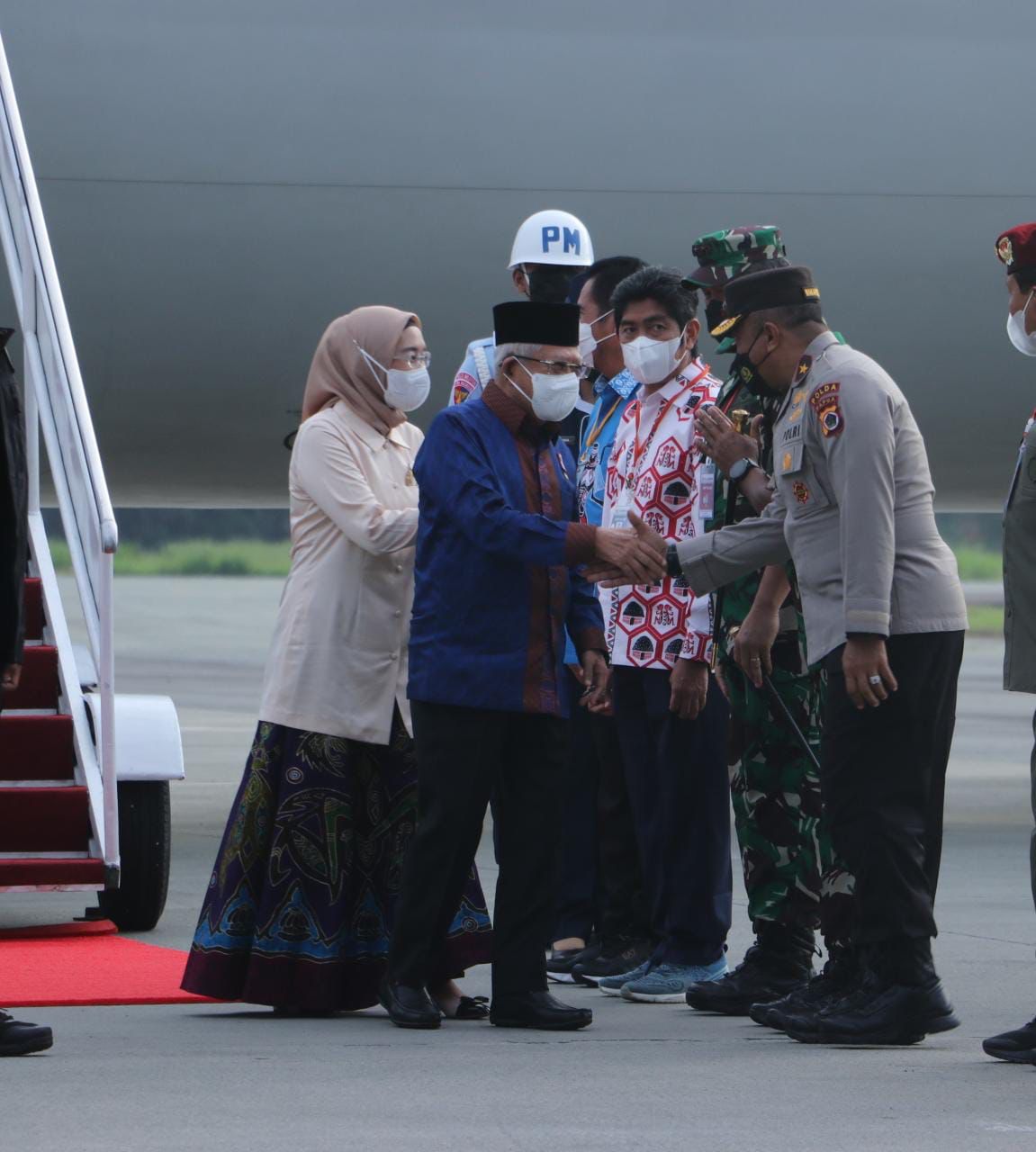 Wakapolda Papua Bersama Forkopimda Provinsi Papua Sambut Wakil Presiden RI Beserta Rombongan di Jayapura