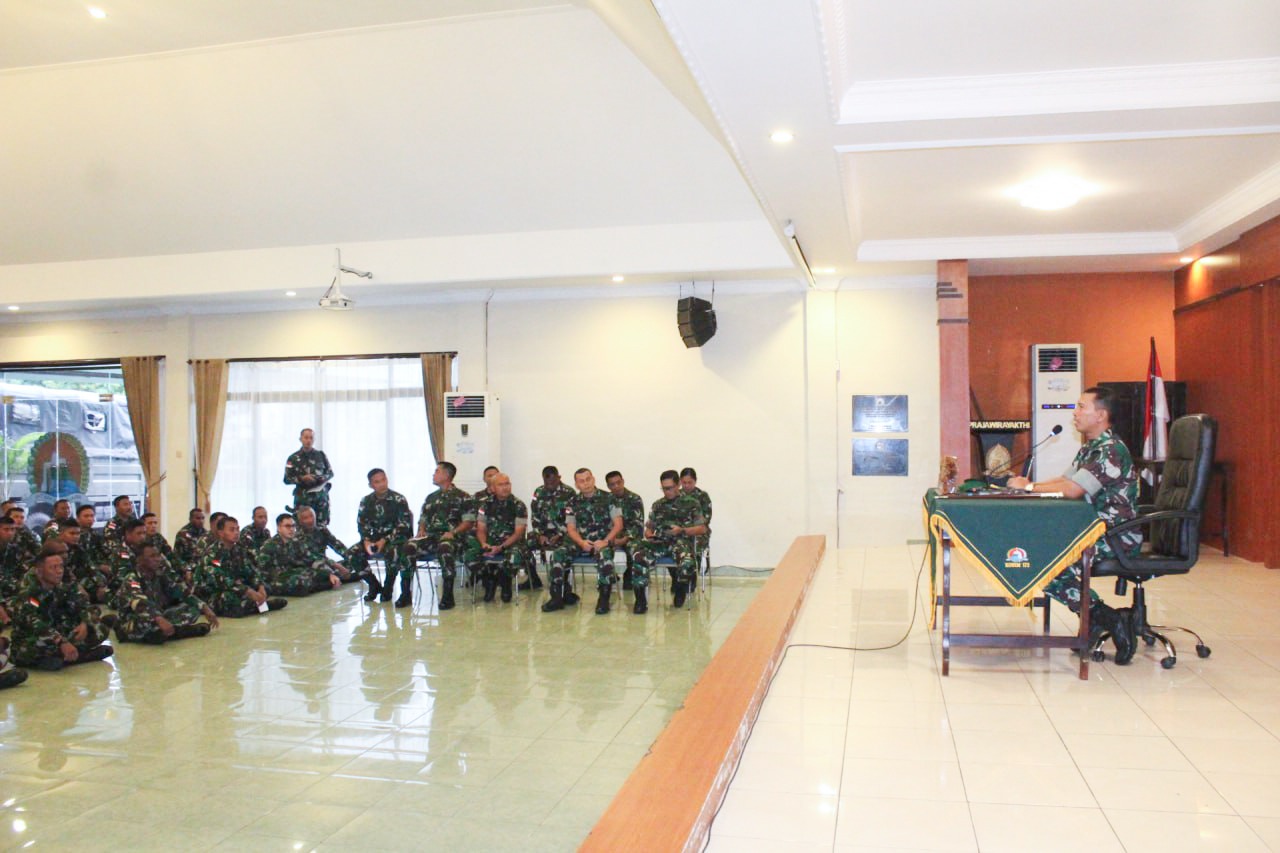 Beri Pengarahan Perdana, Kolonel Inf Dedi Hardono Bangga Dengan Prajuritnya