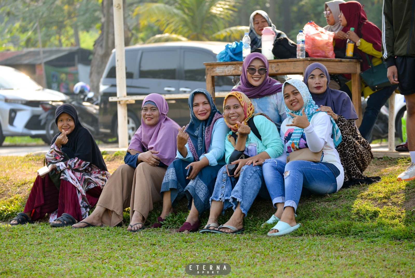 Ibu Jalal Jalil Soccer kompak  Selalu dukung anaknya bertanding