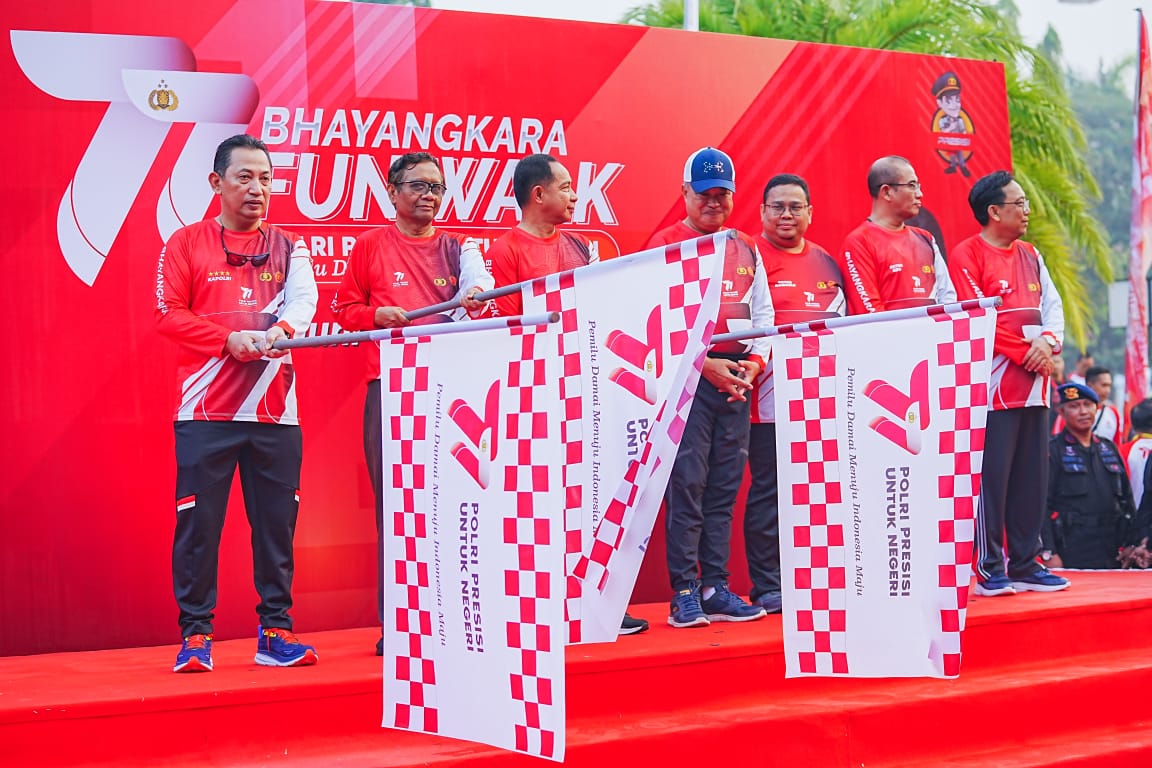 Fun Walk dengan Lintas Elemen, Kapolri Gaungkan Jaga Persatuan-Kesatuan Bangsa