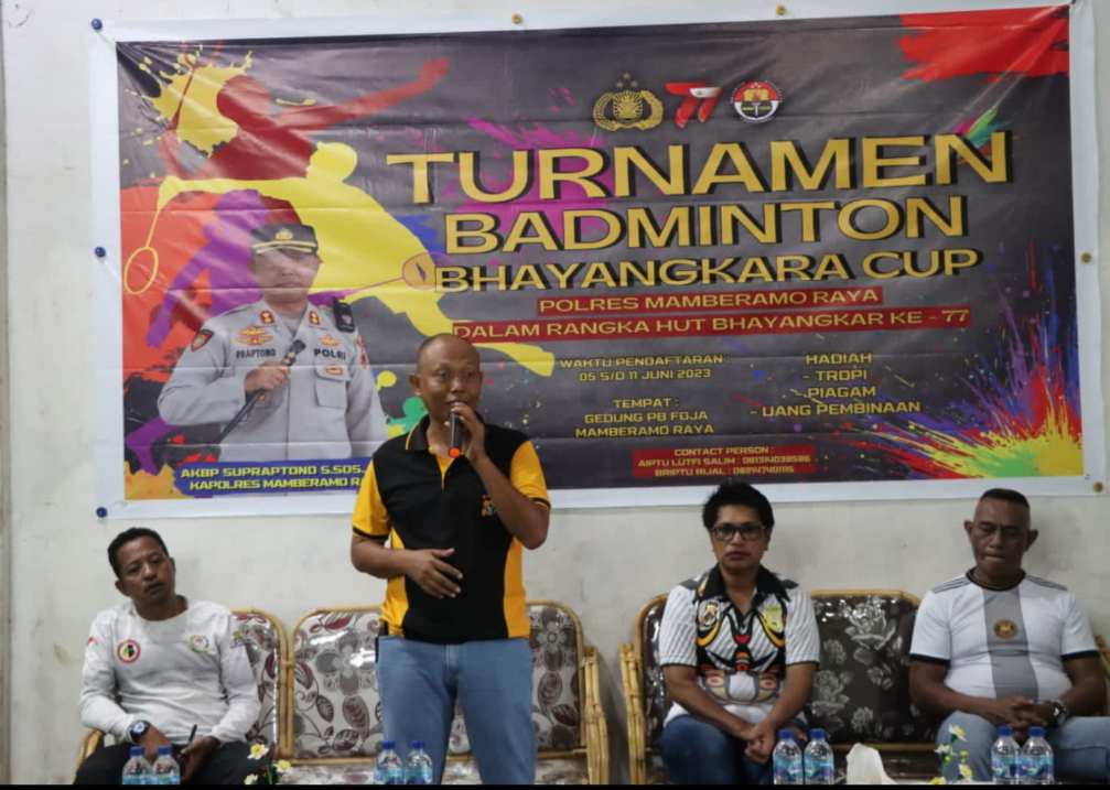 Kapolres Mamberamo Raya Buka Pertandingan Badminton Bhayangkara Cup